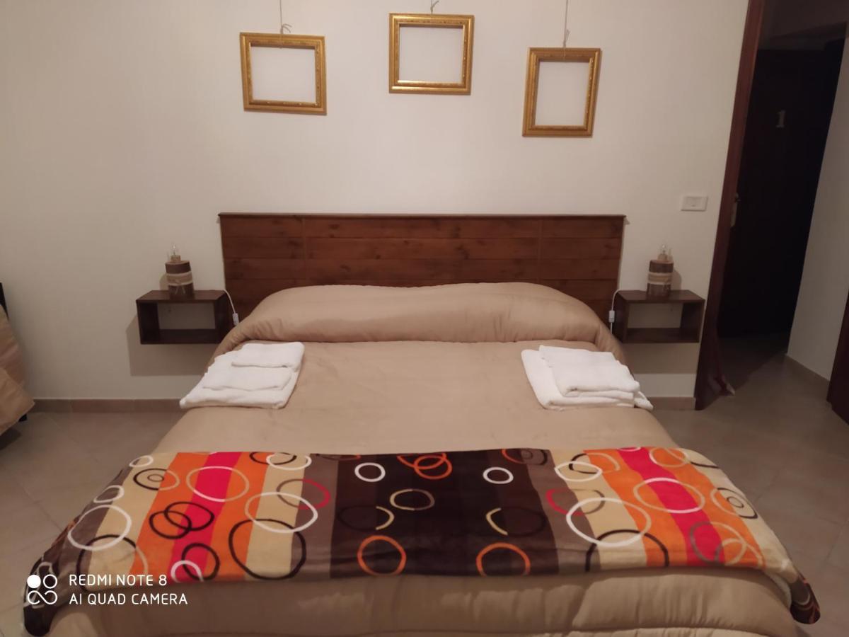 Bed & Breakfast Acquaviva Di Vullo Vincenzo Acquaviva Platani Extérieur photo