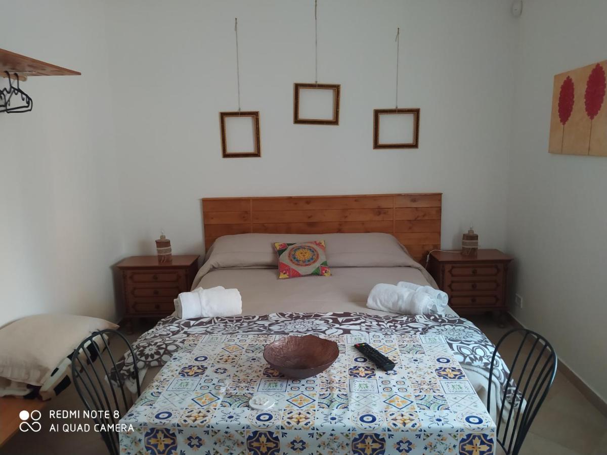 Bed & Breakfast Acquaviva Di Vullo Vincenzo Acquaviva Platani Extérieur photo
