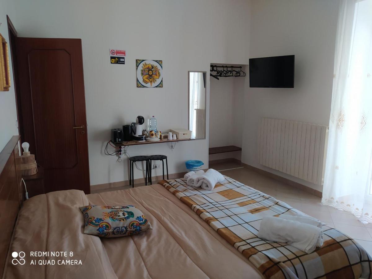 Bed & Breakfast Acquaviva Di Vullo Vincenzo Acquaviva Platani Extérieur photo
