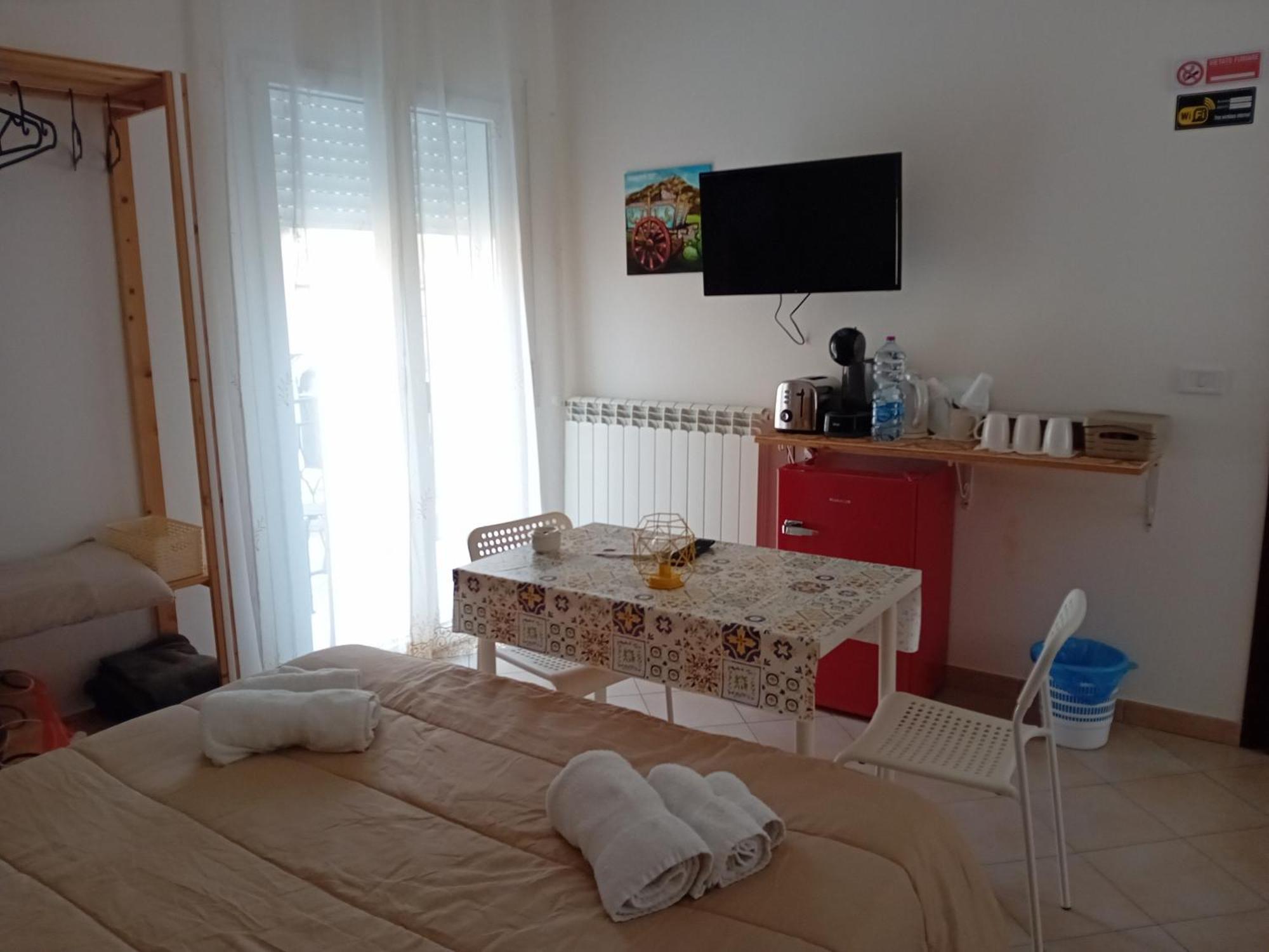 Bed & Breakfast Acquaviva Di Vullo Vincenzo Acquaviva Platani Extérieur photo