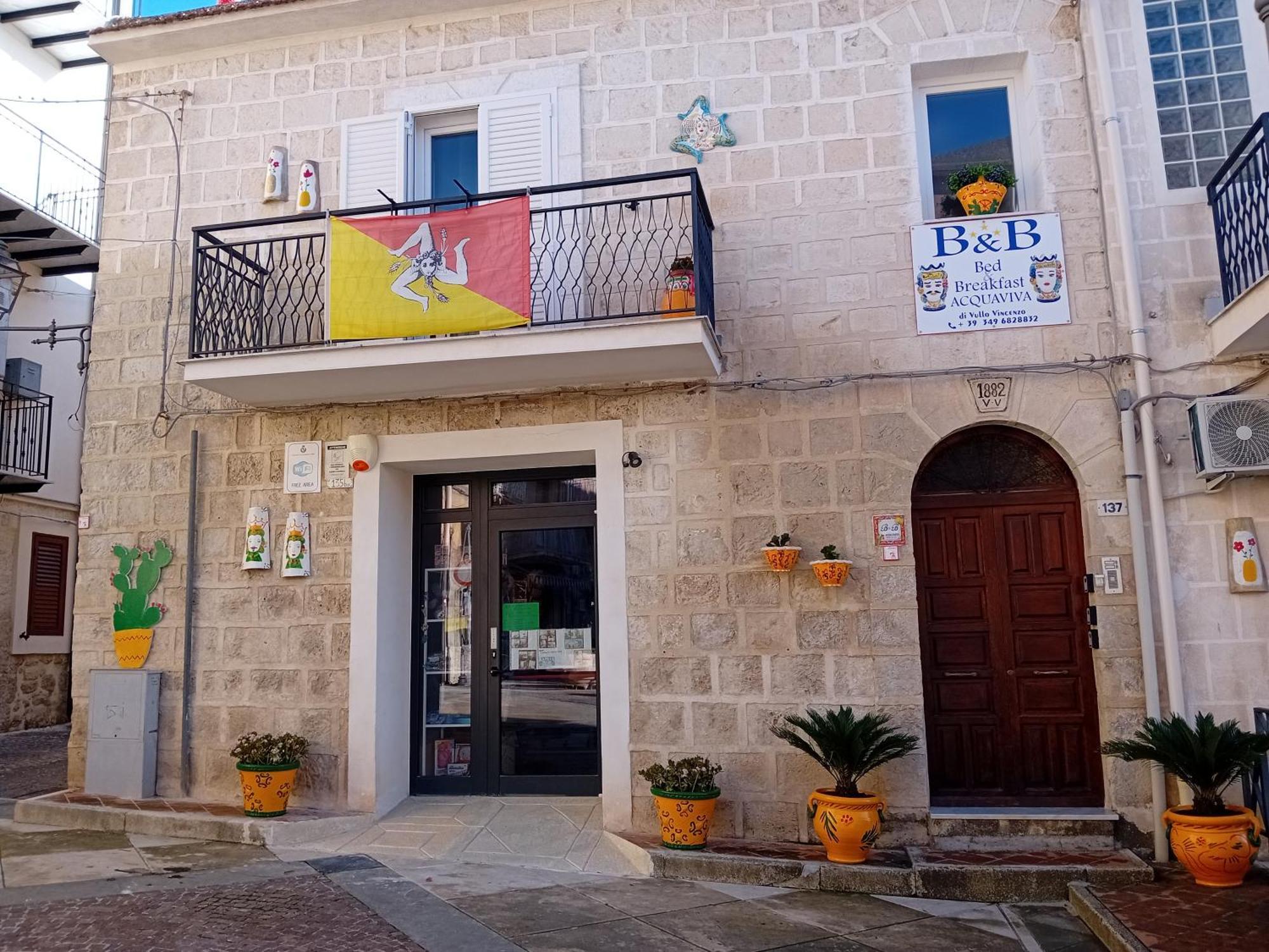 Bed & Breakfast Acquaviva Di Vullo Vincenzo Acquaviva Platani Extérieur photo